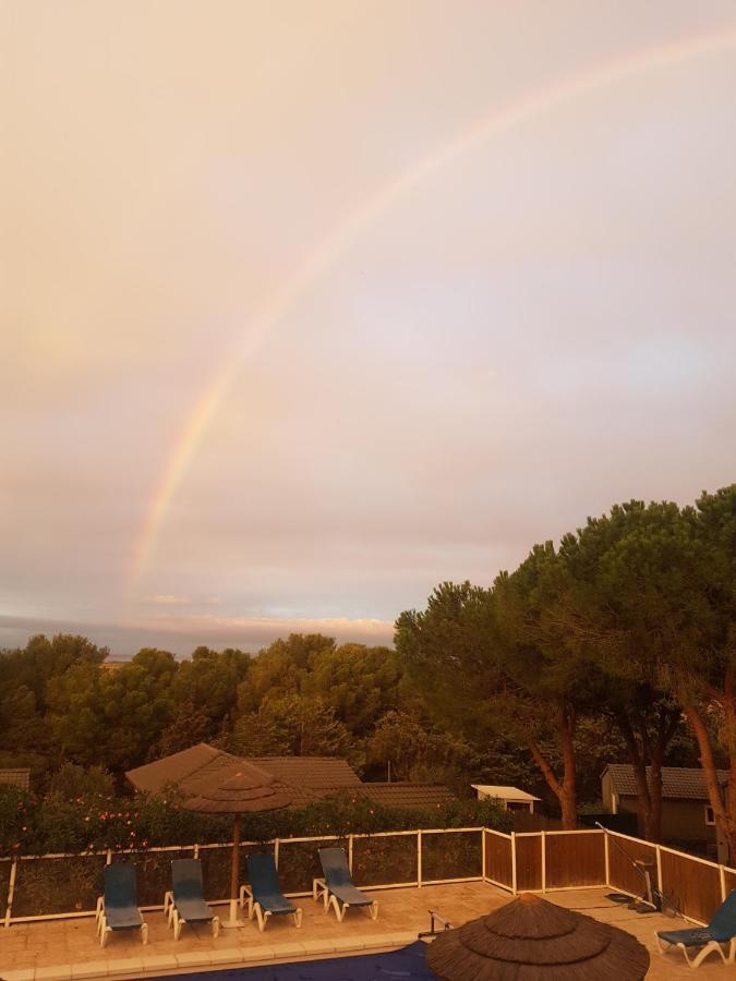 Parc Residentiel Les Hauts De Baldy Agde Bagian luar foto
