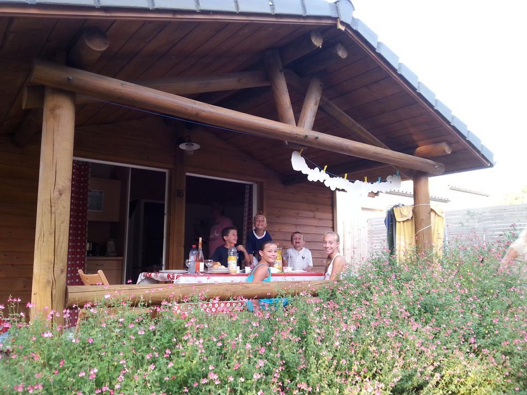 Parc Residentiel Les Hauts De Baldy Agde Bagian luar foto