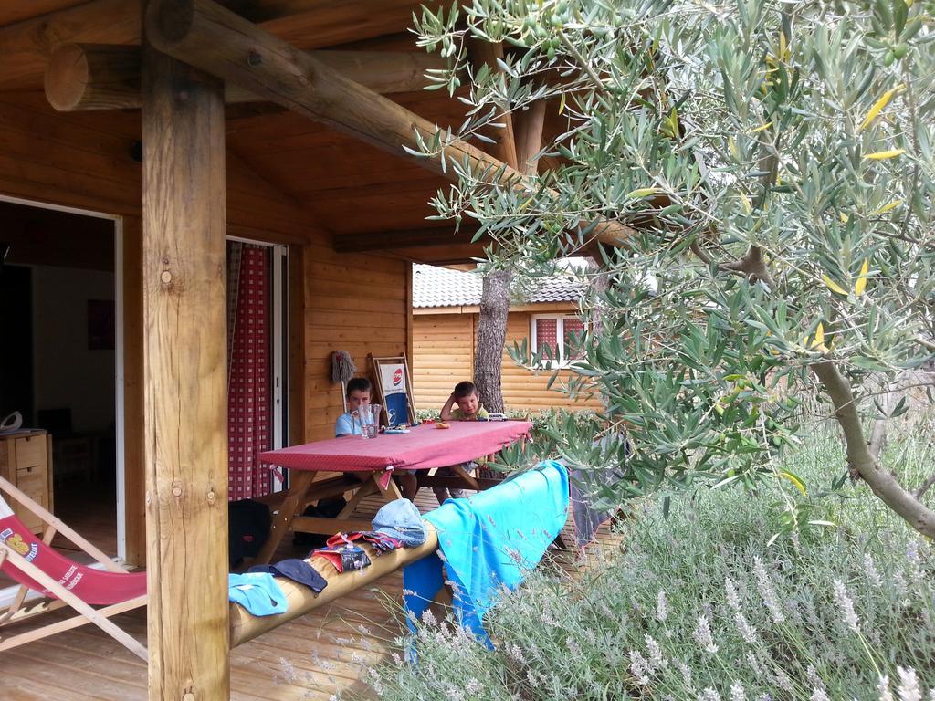 Parc Residentiel Les Hauts De Baldy Agde Bagian luar foto