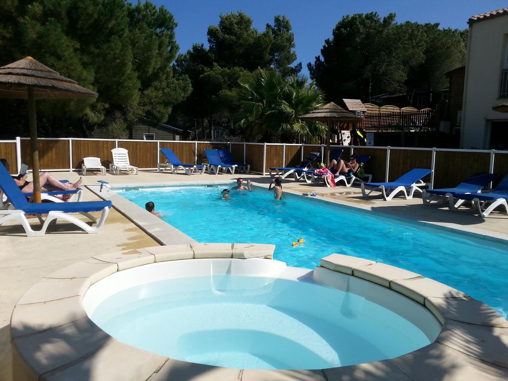 Parc Residentiel Les Hauts De Baldy Agde Bagian luar foto