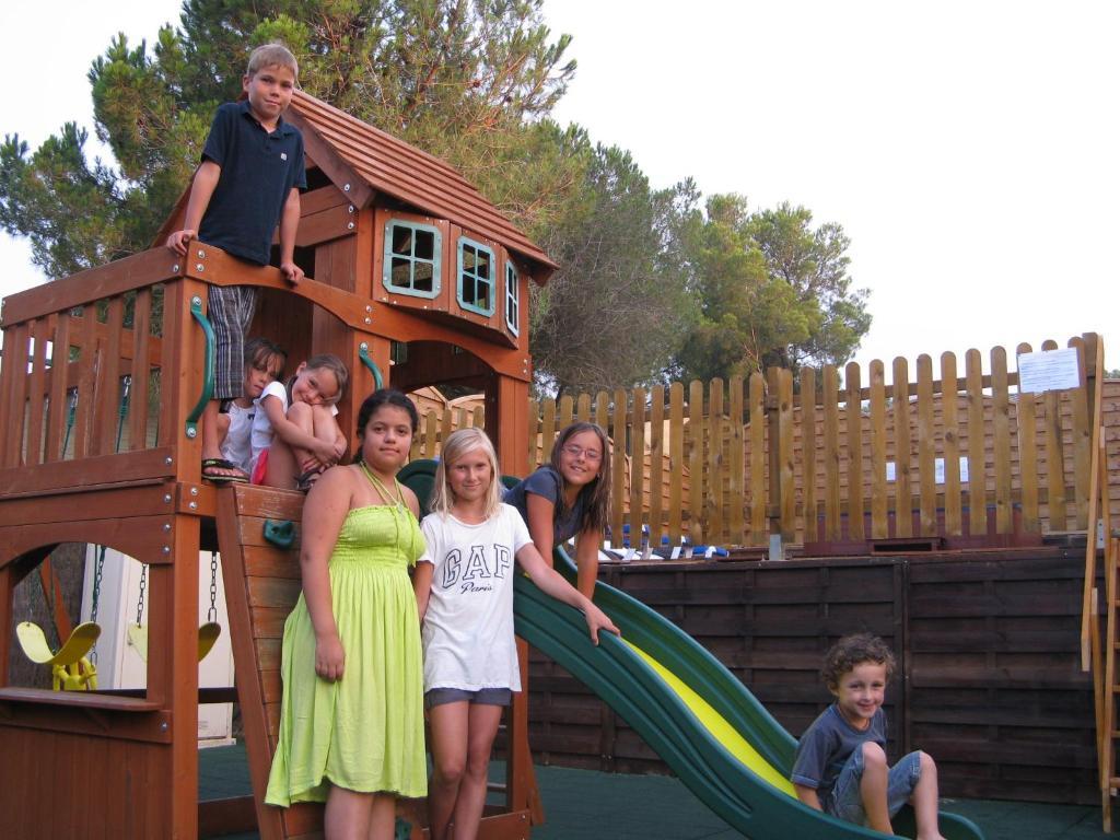 Parc Residentiel Les Hauts De Baldy Agde Bagian luar foto