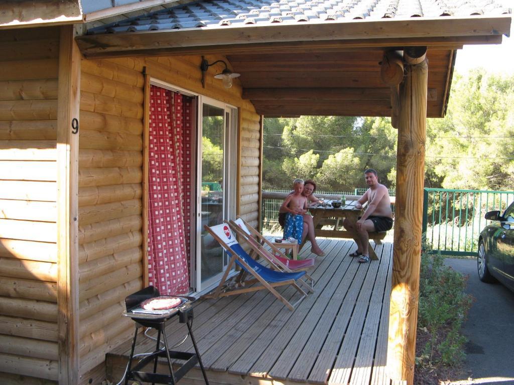 Parc Residentiel Les Hauts De Baldy Agde Bagian luar foto
